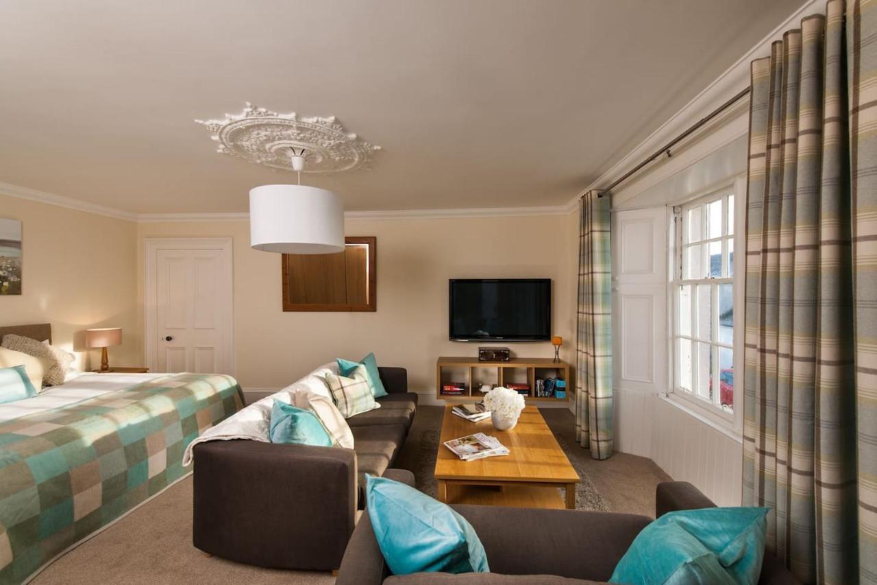Thornhill House - Historic 5 Bedroom 5 Ensuite Stirling Bagian luar foto